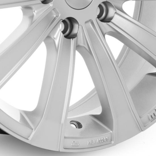 Легкосплавные диски Momo Europe 7x16 5*114.3 ET45 Dia72.3 Hypersilver